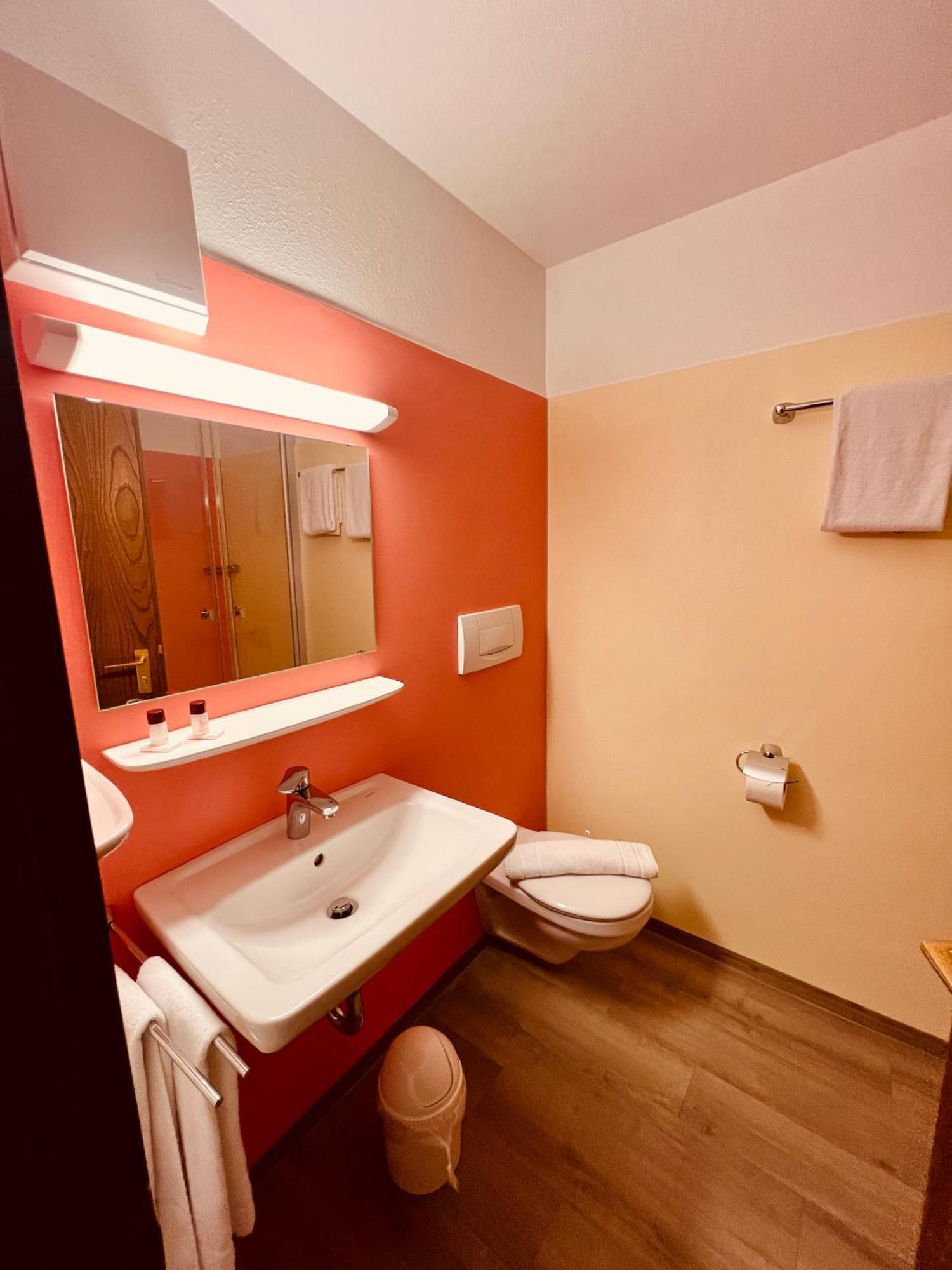 Appartement Mit Bademantelgang Zur Wohlfuehltherme バート・グリースバッハ エクステリア 写真